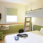 Ibis Budget Hotel *