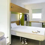 Ibis Budget *