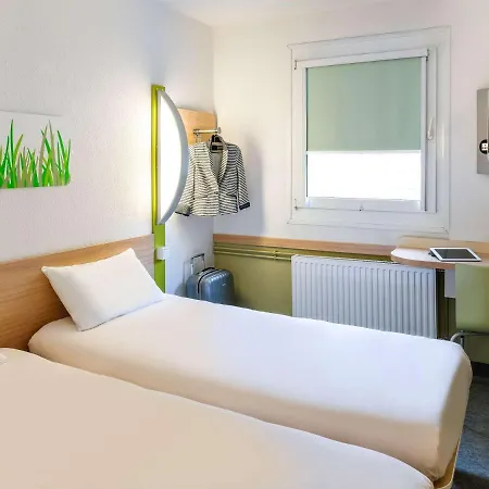 Ibis Budget *