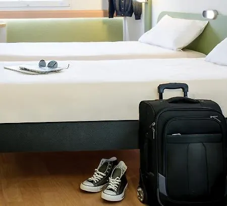Ibis Budget *