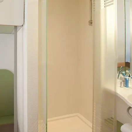 Ibis Budget *