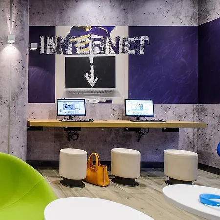 Ibis Budget Hotel *