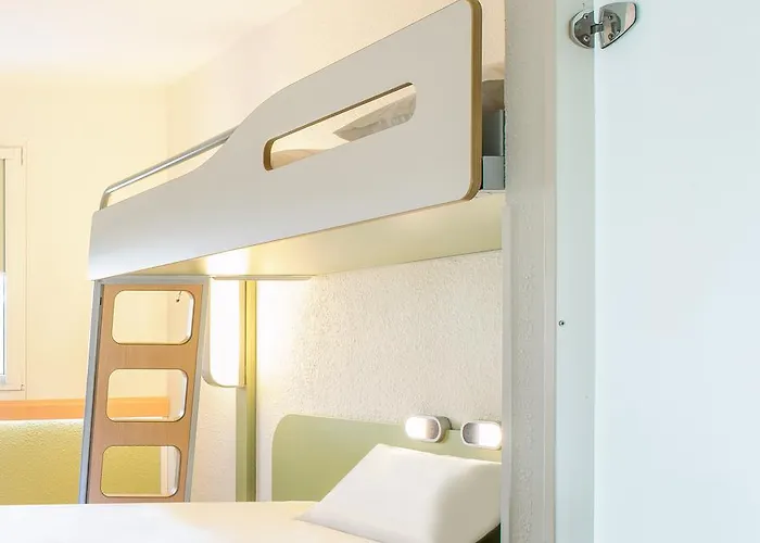 Ibis Budget Отель *